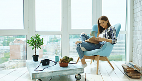 5 причин застеклить балкон пластиковыми окнами