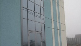 Торговый центр - Евроторг. г. Смолевичи. Витражи из системы F50, двери и окна из системы W62 и W72.
